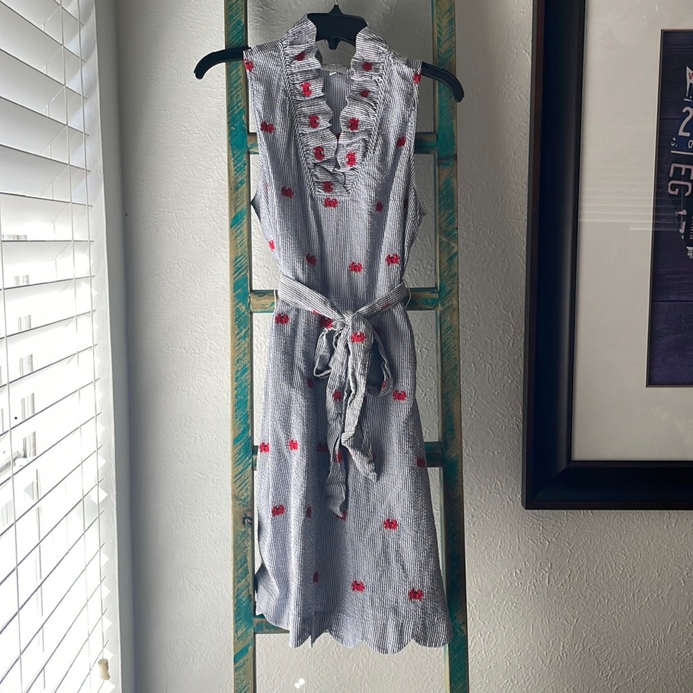 Seersucker scalloped edge crab dress